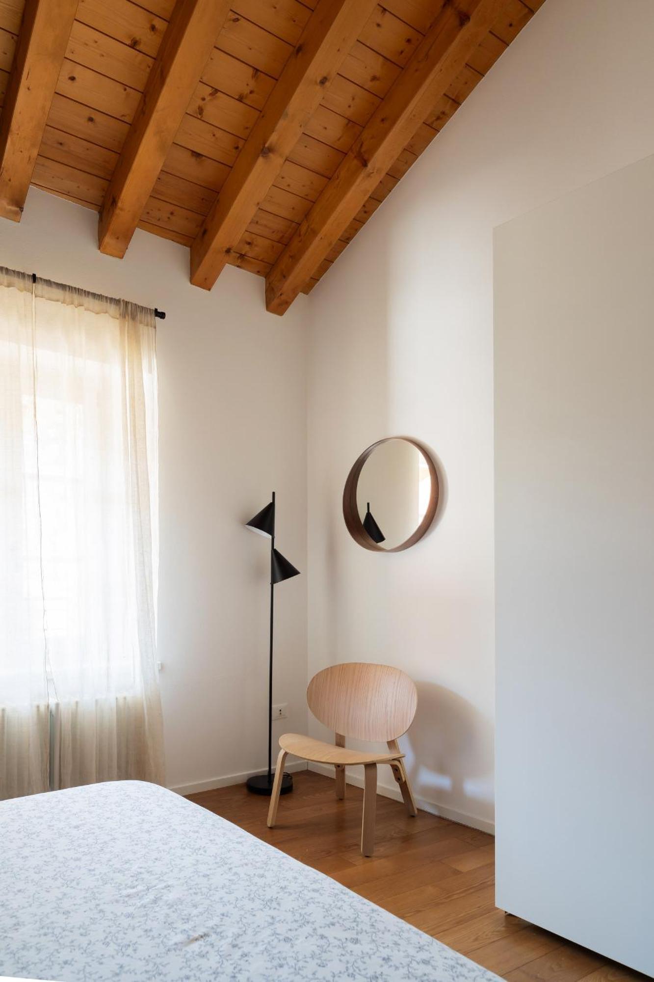 Private Parking, Two Bedrooms & Two Bathrooms - Elegant Apartment In Old Town Udine Exterior foto